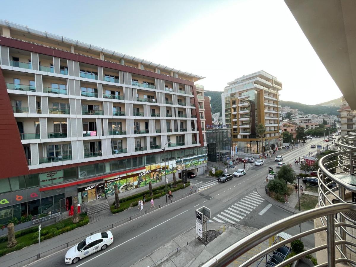 Apartment M