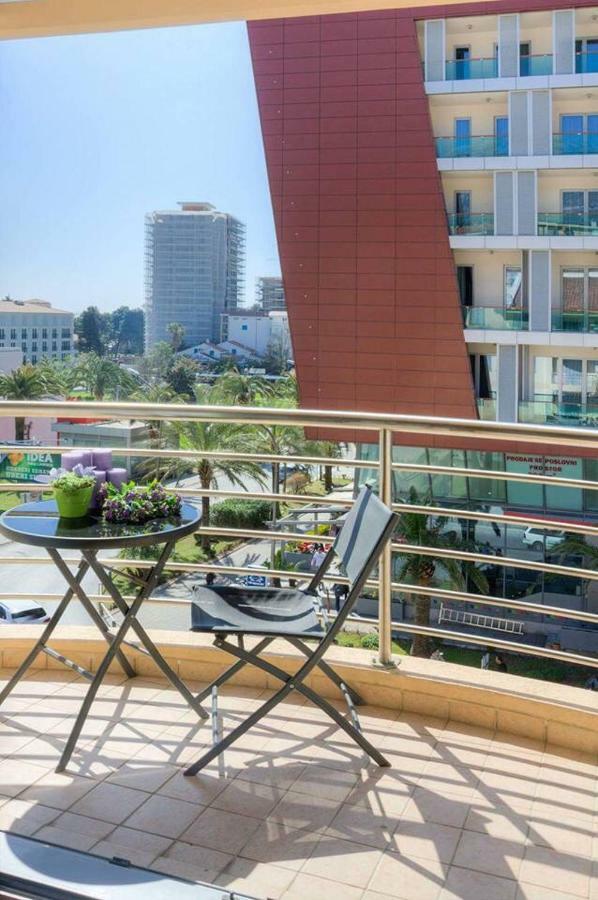 Apartment M