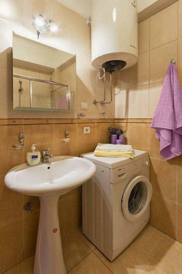 Apartment M *